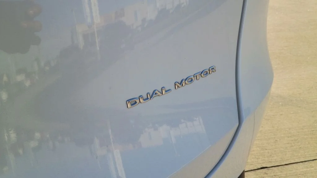 Used 2023 White Tesla Long Range image 10