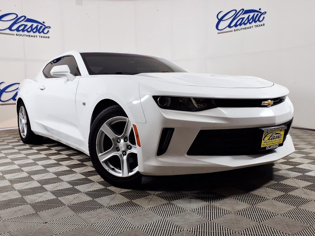 Used 2016 SUMMIT WHITE Chevrolet 1LT image 1