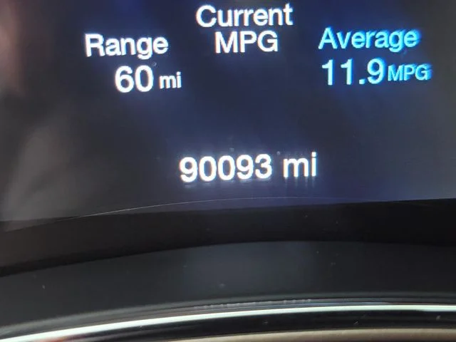 Used 2016 Silver Jeep Limited image 33
