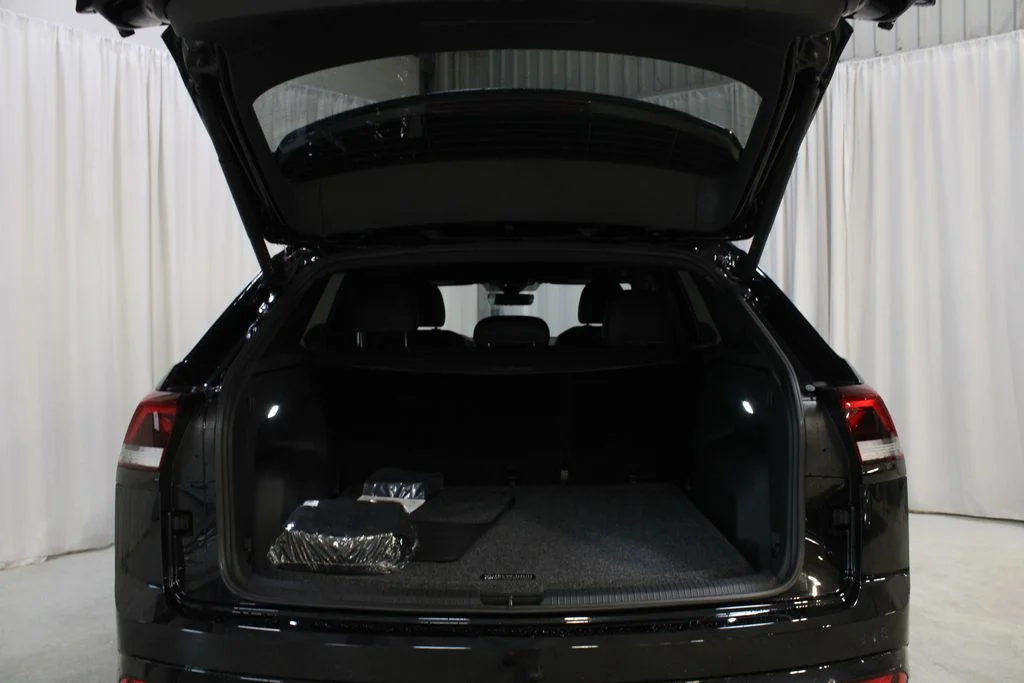 New 2026 Black Volkswagen SEL R-Line Black image 30