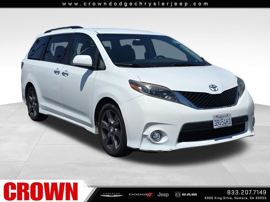 2017 Toyota Sienna SE V6 8-Passenger's photo
