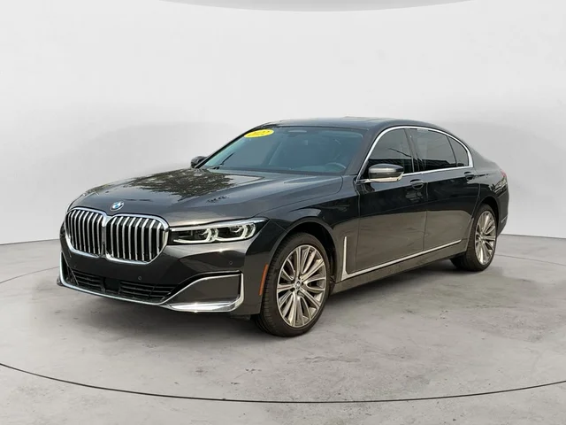 Pre-Owned 2022 BMW 7 Series 750i xDrive