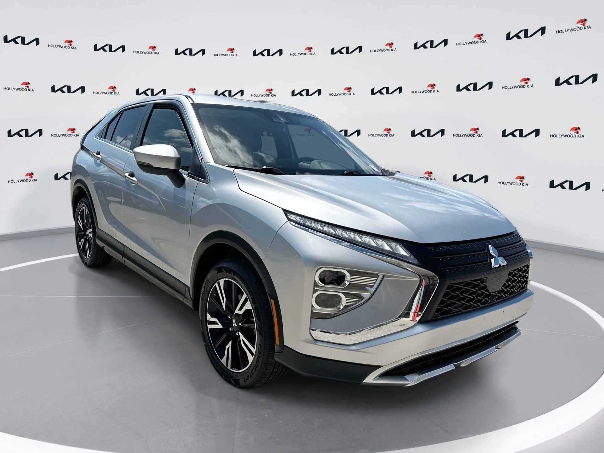 2024 Mitsubishi Eclipse Cross SE S-AWC's photo