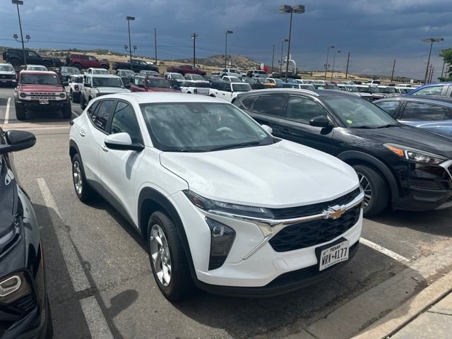 Used 2026 Summit White Chevrolet LS image 2