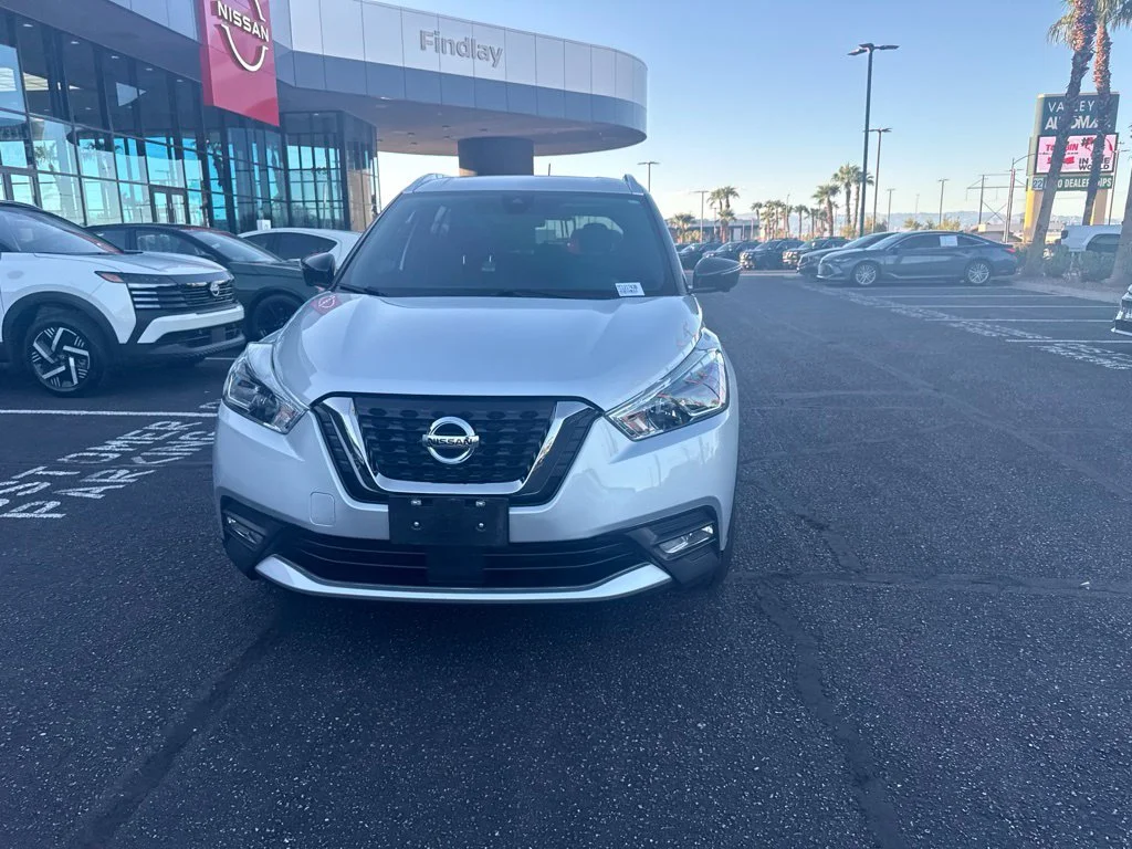 Used 2020 Silver Nissan SR image 2