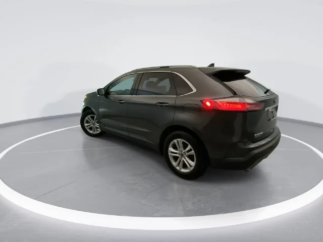 Used 2020 Gray Ford SEL image 2