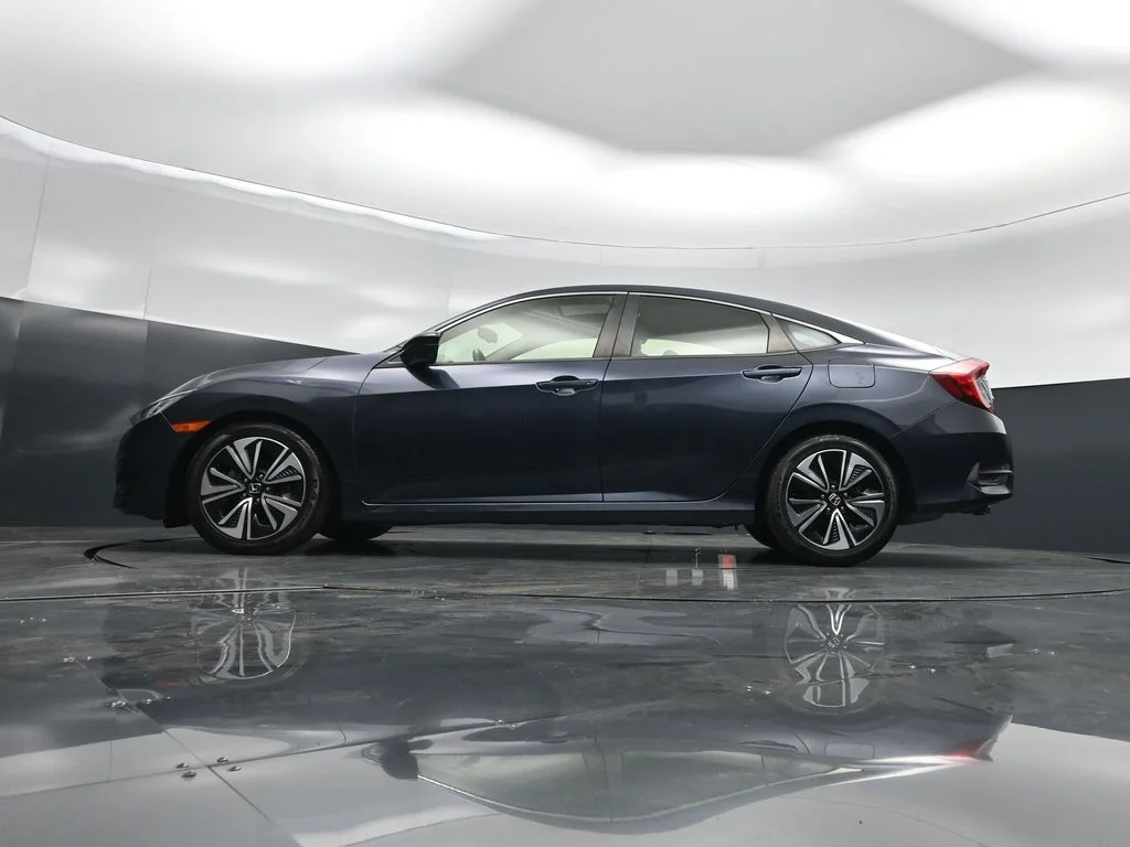 Used 2018 Blue Honda EX-T image 46