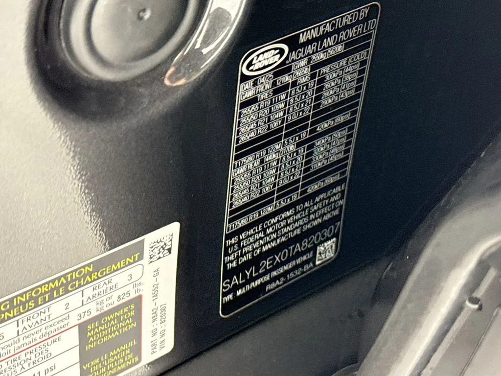 New 2026  Land Rover Dynamic SE image 32