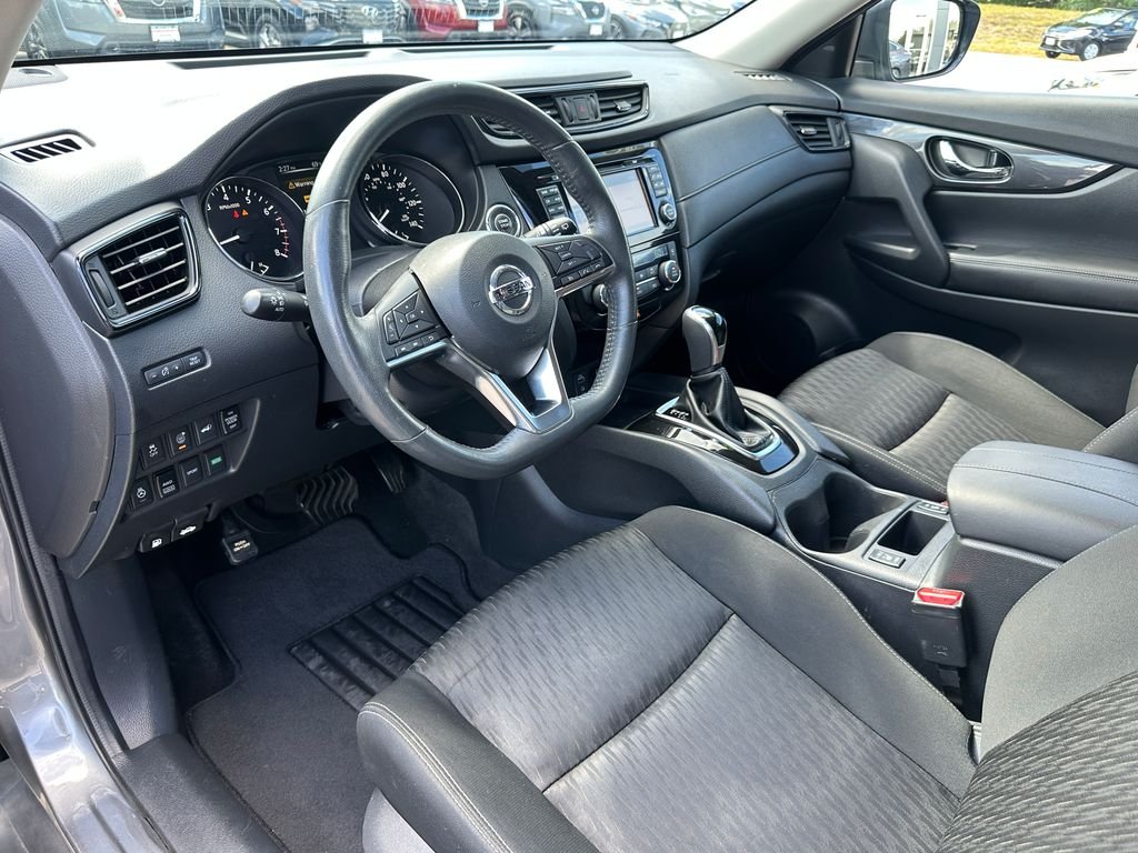 Used 2017 Gray Nissan SV image 15