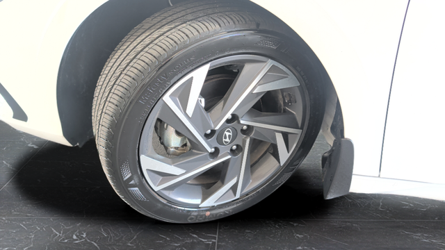 Certified Used 2025 Serenity White Hyundai SEL Sport image 29