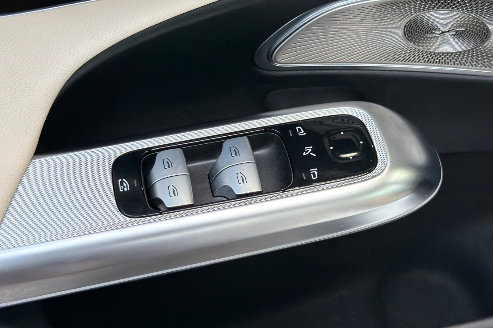 New 2026 Polar White Mercedes-Benz E 350 image 27