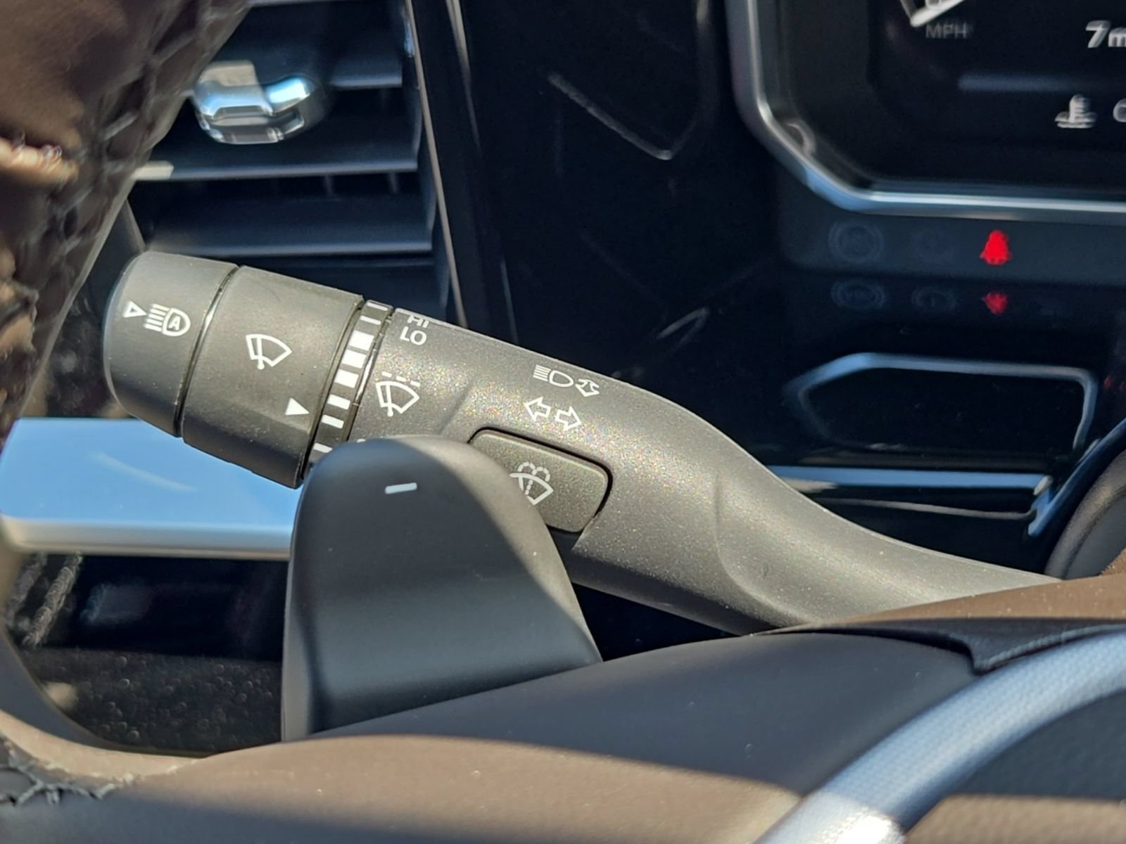 2026 GMC Sierra 1500 SLT - Photo 34
