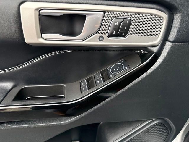 Used 2023 Silver Ford ST image 25