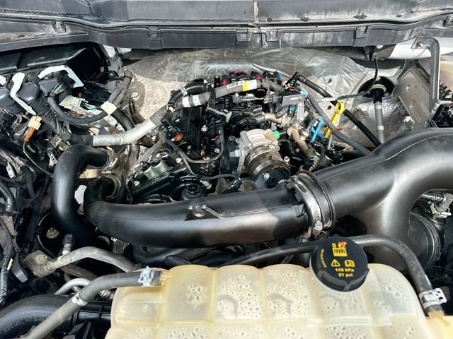 Certified Used 2023 Oxford White Ford Lariat image 31