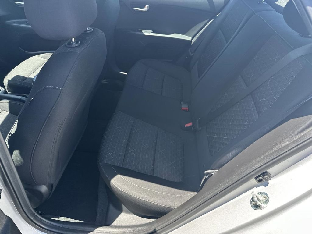 Used 2023 Silky Silver Kia S image 20