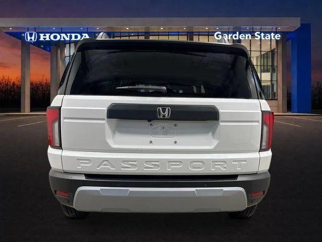 New 2026 White Honda AWD RTL image 4