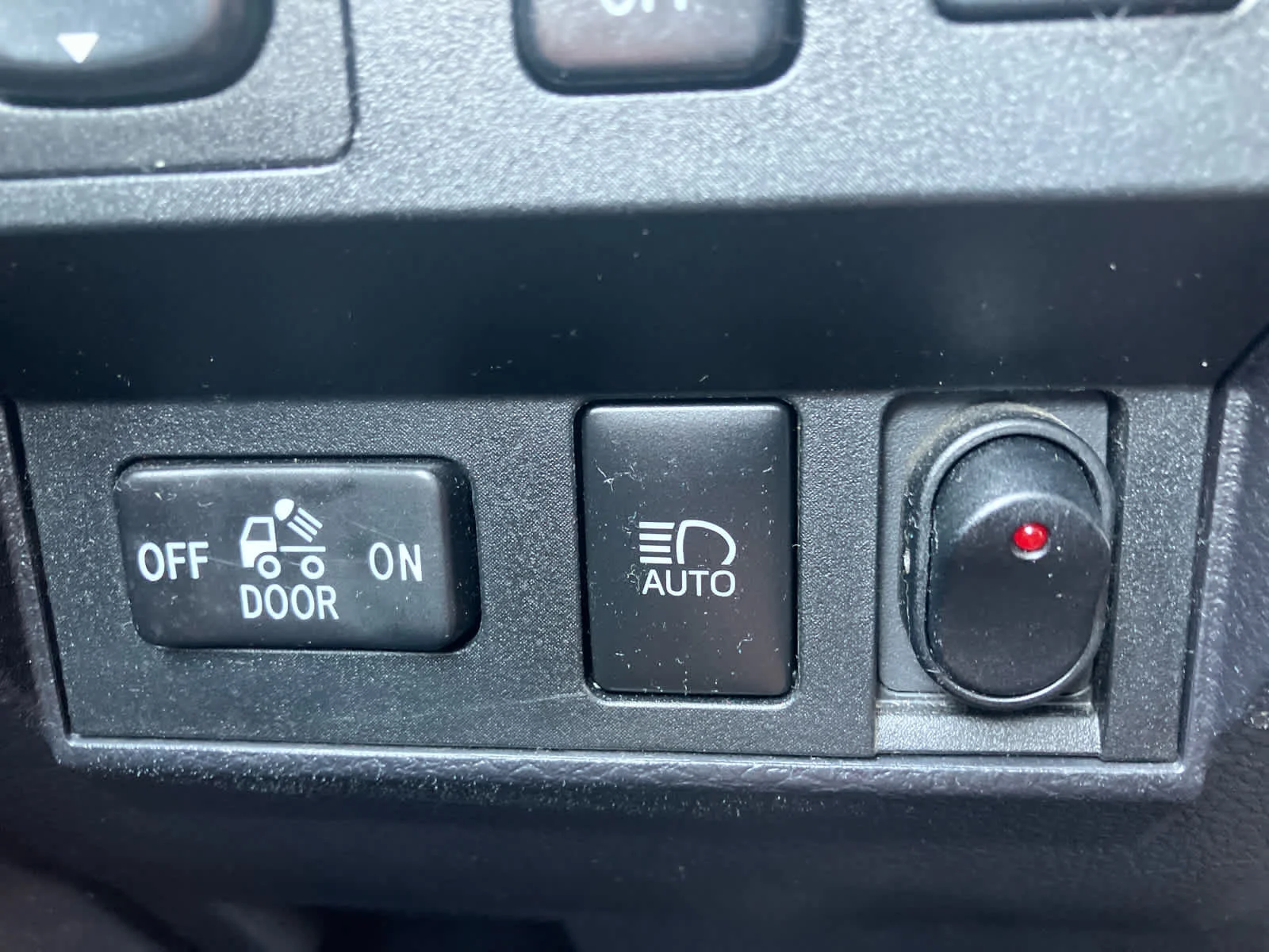 Used 2021 Midnight Black Metallic Toyota SR5 image 16