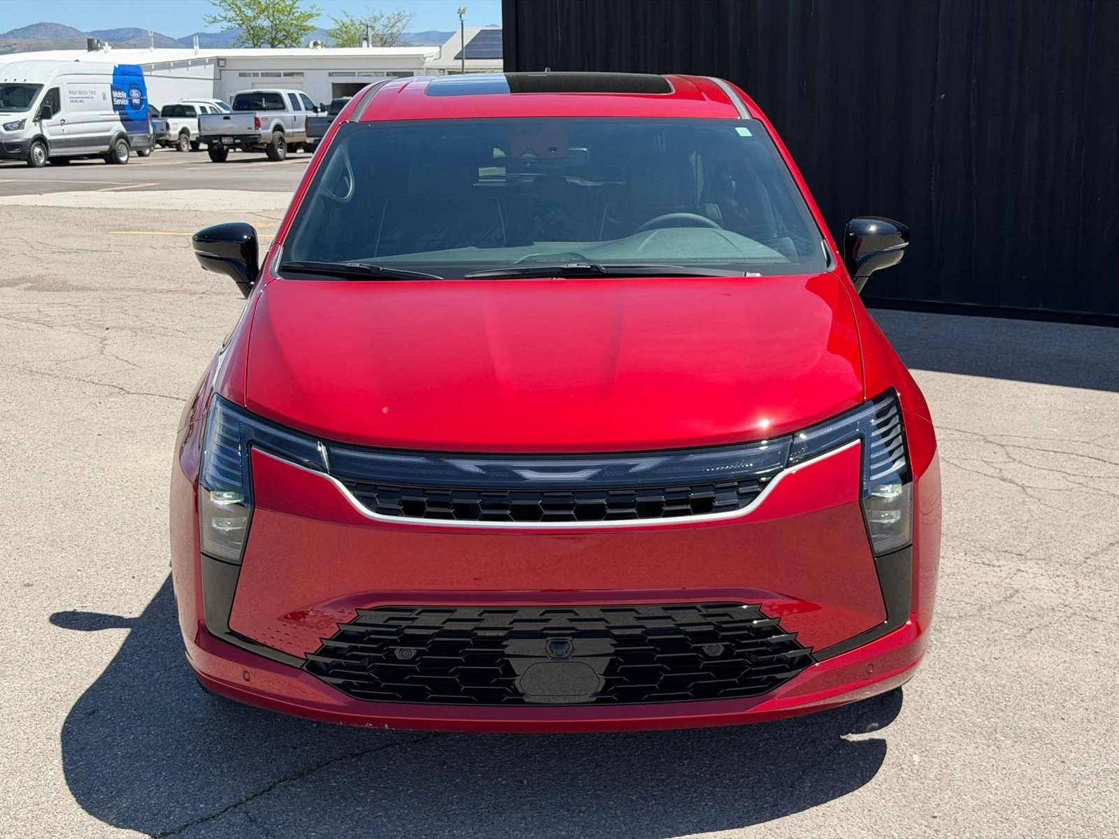 New 2027 Red Hot Pearl-Coat Exterior Paint Chrysler Limited image 3