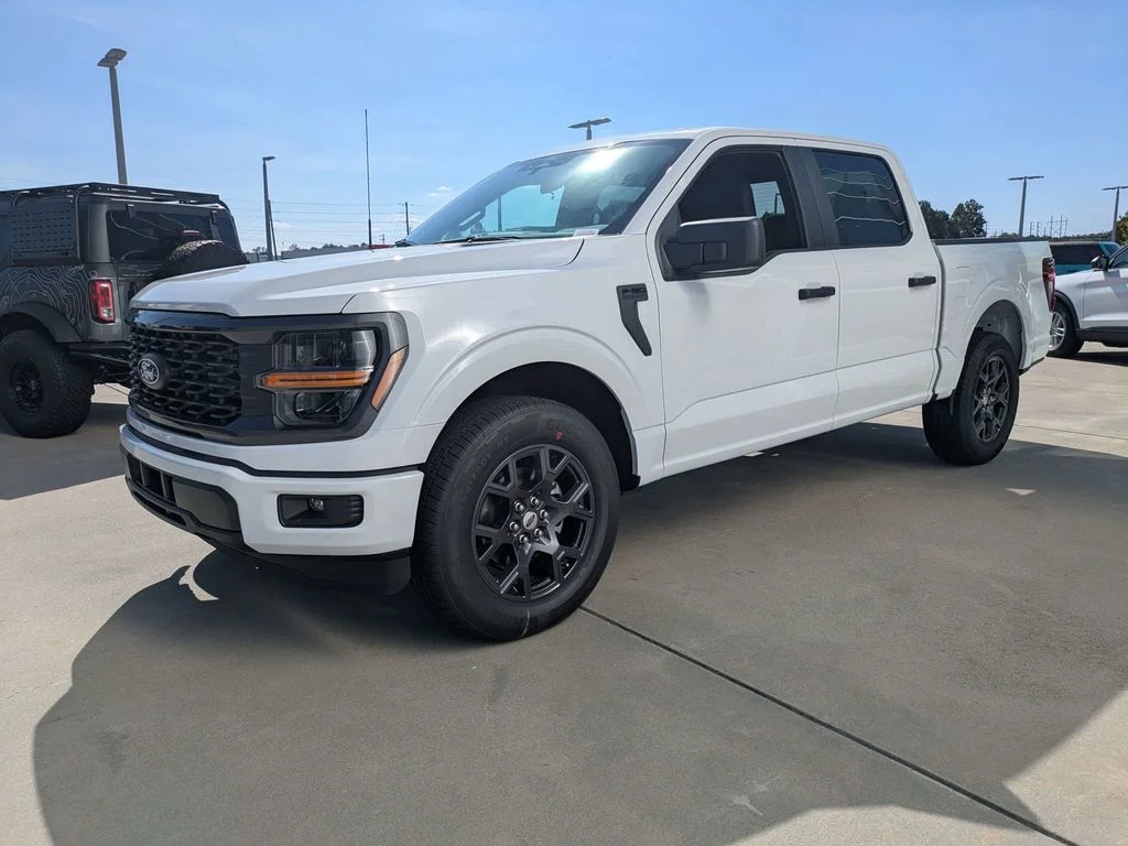 New 2026 Oxford White Ford STX image 8