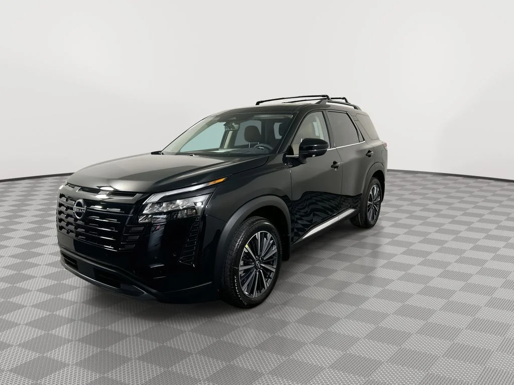 New 2026 Black Nissan Platinum image 4