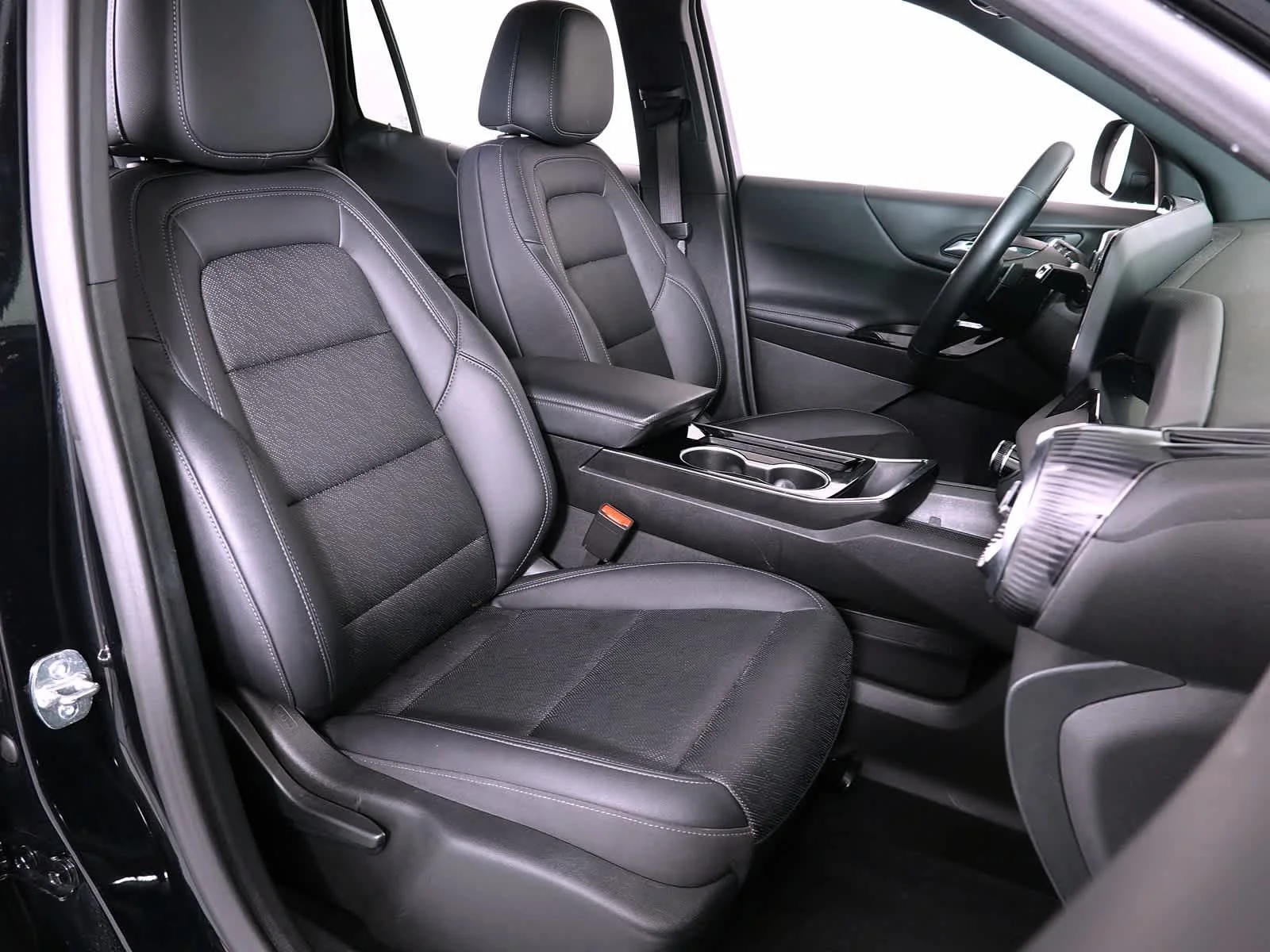 Certified Used 2025 Mosaic Black Metallic Chevrolet AWD LT image 14