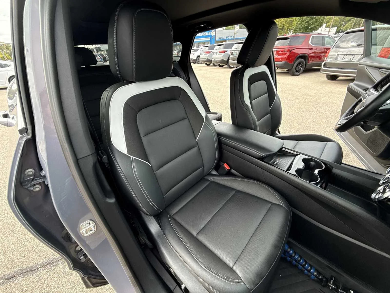2024 Chevrolet Blazer EV LT - Photo 26