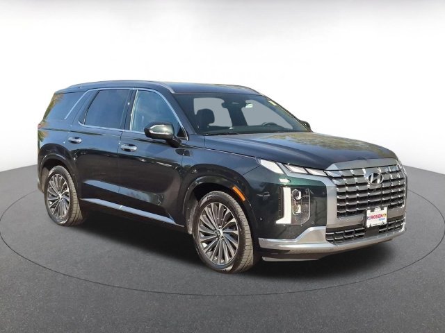 Used 2024 Green Hyundai Calligraphy image 1