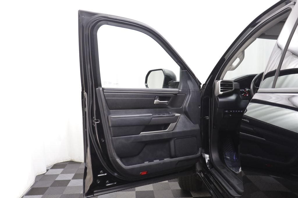 2023 Toyota Tundra SR5 - Photo 4