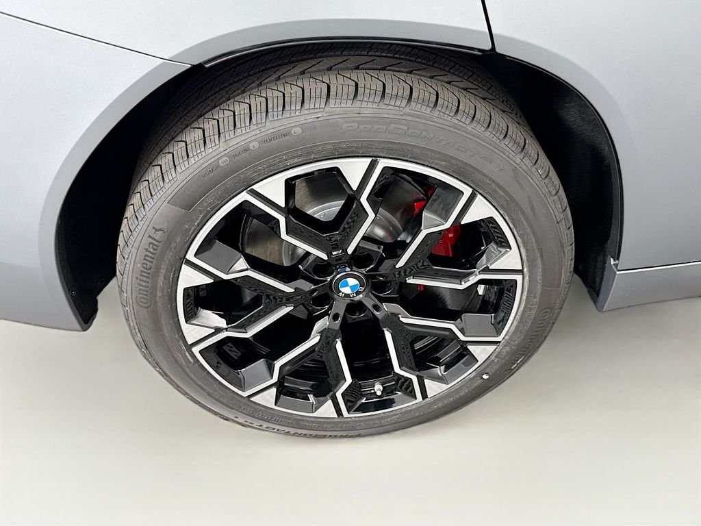 Used 2026 Gray Metallic BMW 30 xDrive image 32
