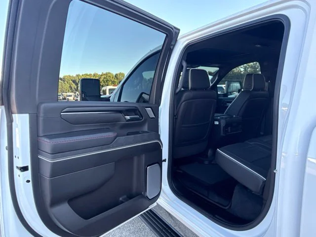 Used 2025 White GMC AT4X image 14
