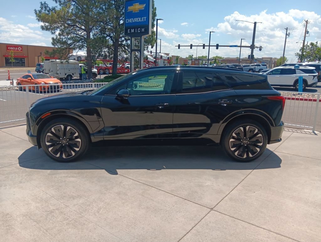 Used 2025 Chevrolet Blazer EV RS with VIN 3GNKDJRJ5SS128347 for sale in Lakewood, CO