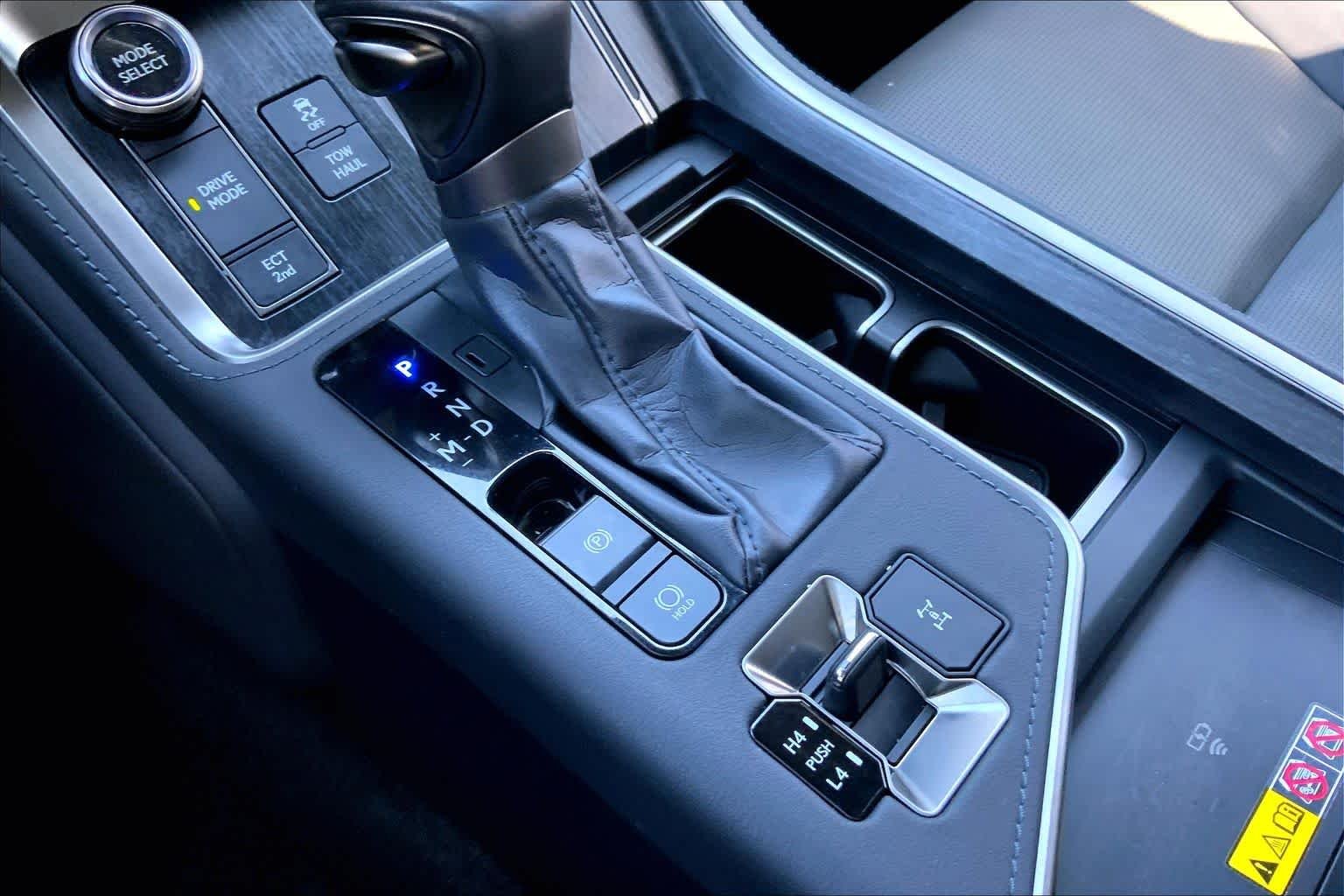 2024 Lexus GX Luxury - Photo 36
