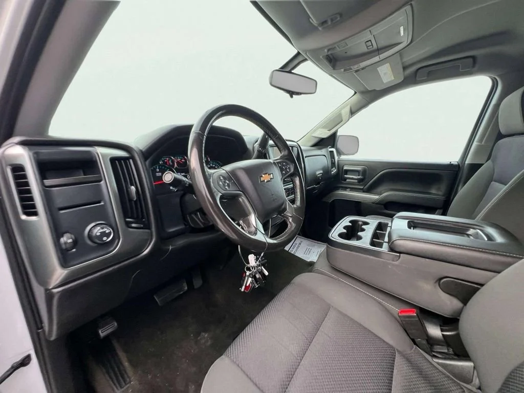Certified Used 2018 SUMMIT WHITE Chevrolet LT image 8