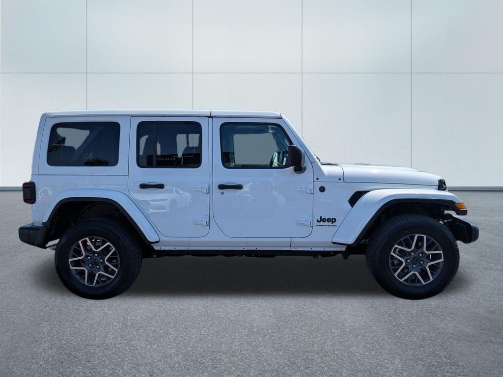 2025 Jeep Wrangler 4-Door Sahara - Photo 8