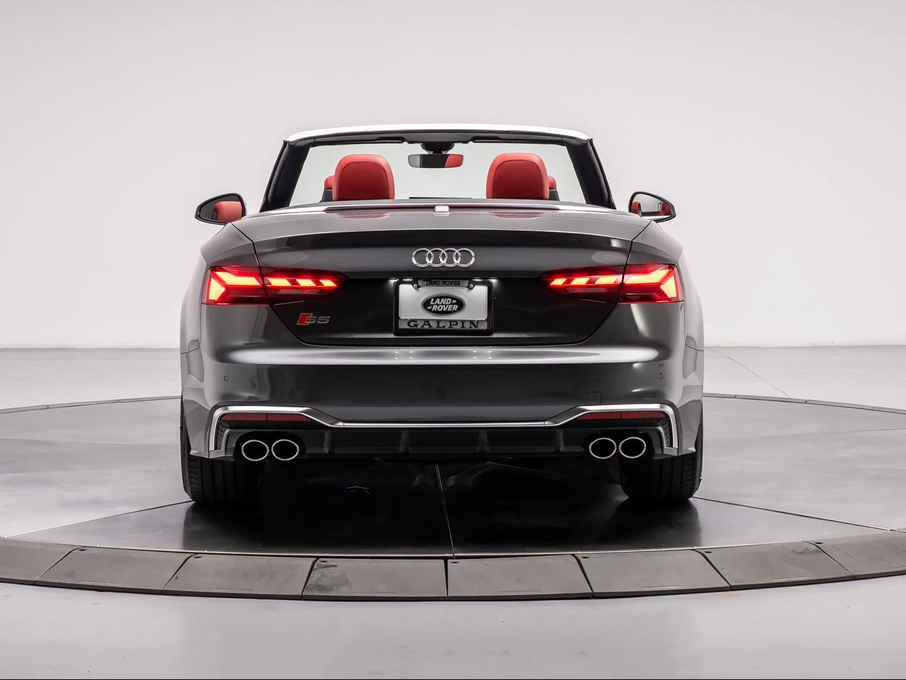 Used 2024 DAYTONA GRAY PEARL EFFECT Audi Premium Plus TFSI quattro Tiptronic image 4