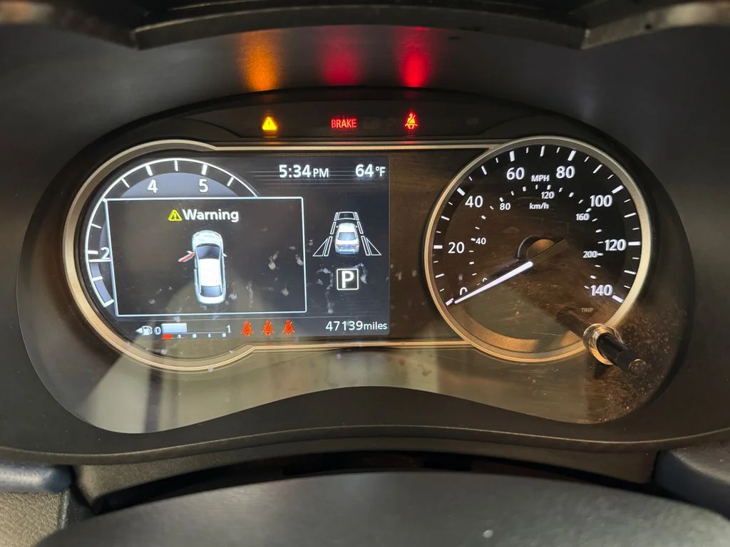 Used 2025 Black Nissan 1.6 SV image 18