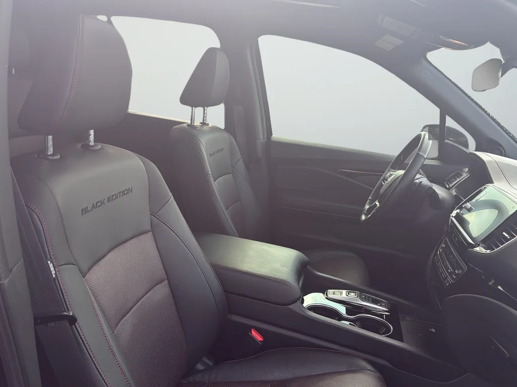 Used 2024  Honda Black Edition image 24