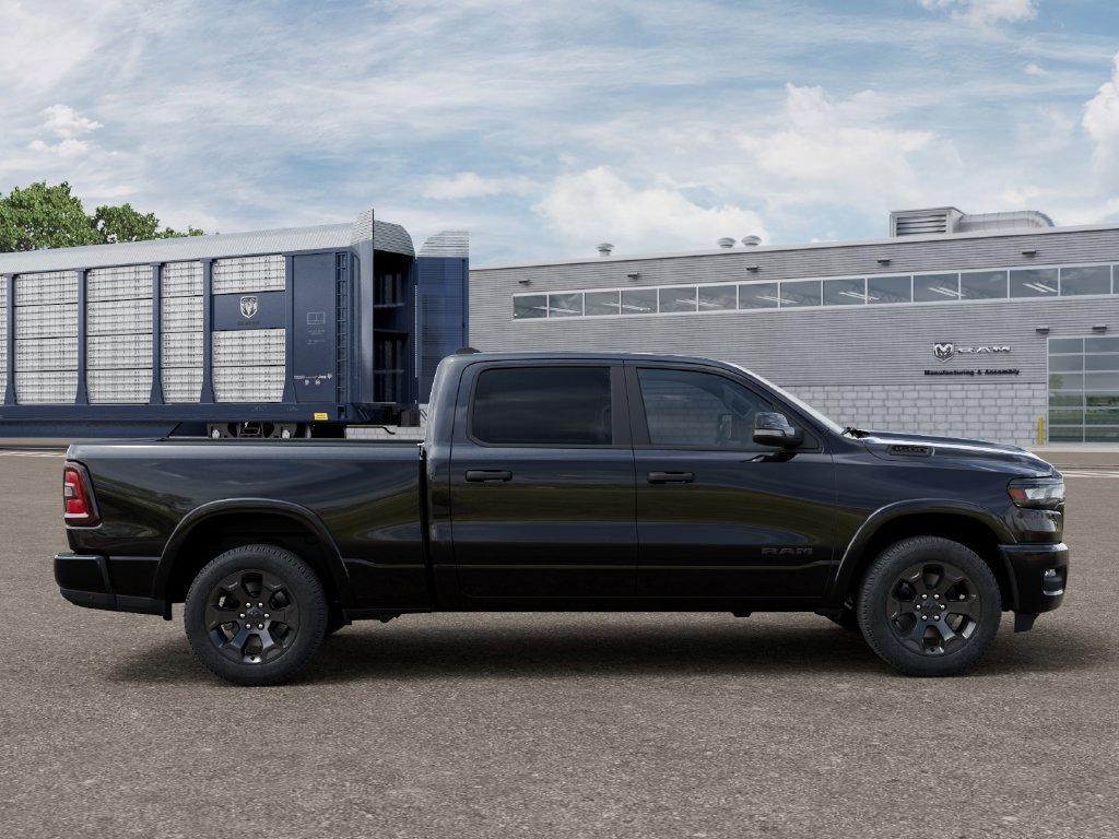 New 2026 Diamond Black Crystal Pearl-Coat Exterior Paint RAM Big Horn/Lone Star image 21