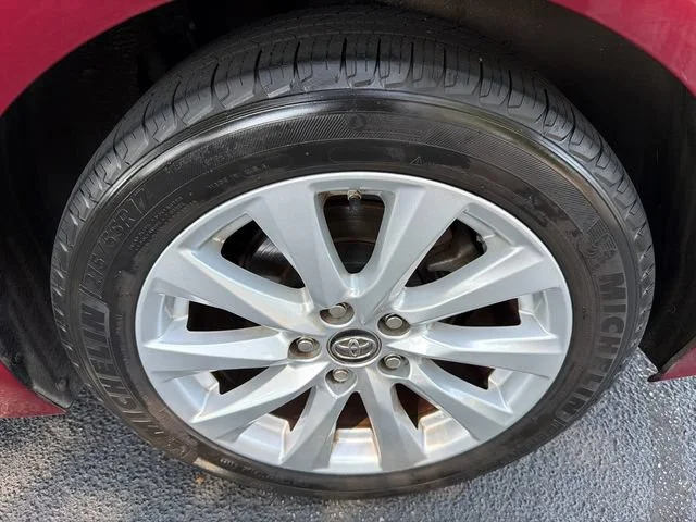 Used 2018 Red Toyota LE image 19