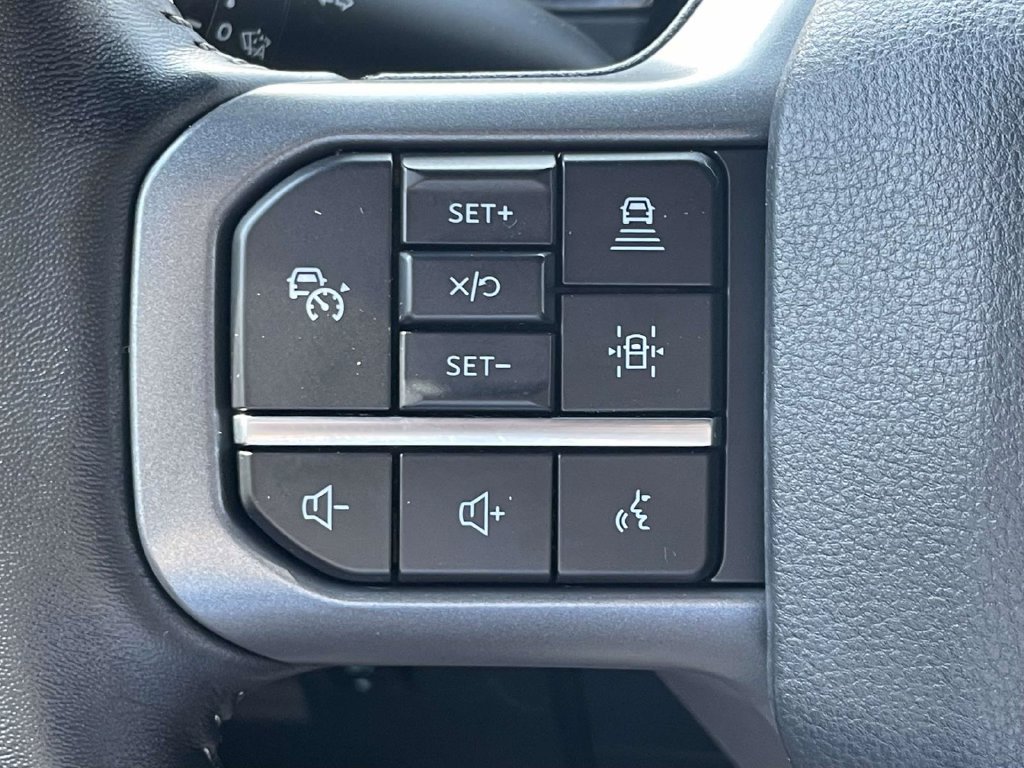 Used 2022 Gray Ford Lariat image 21