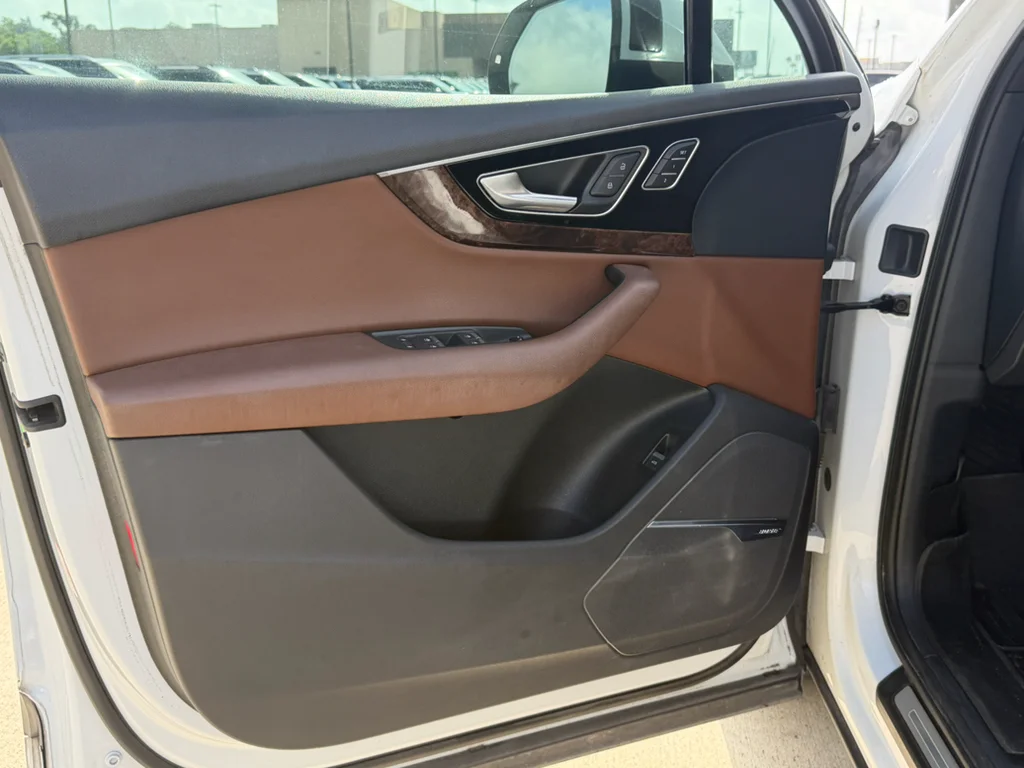 Used 2017 Glacier White Metallic Audi Prestige image 23