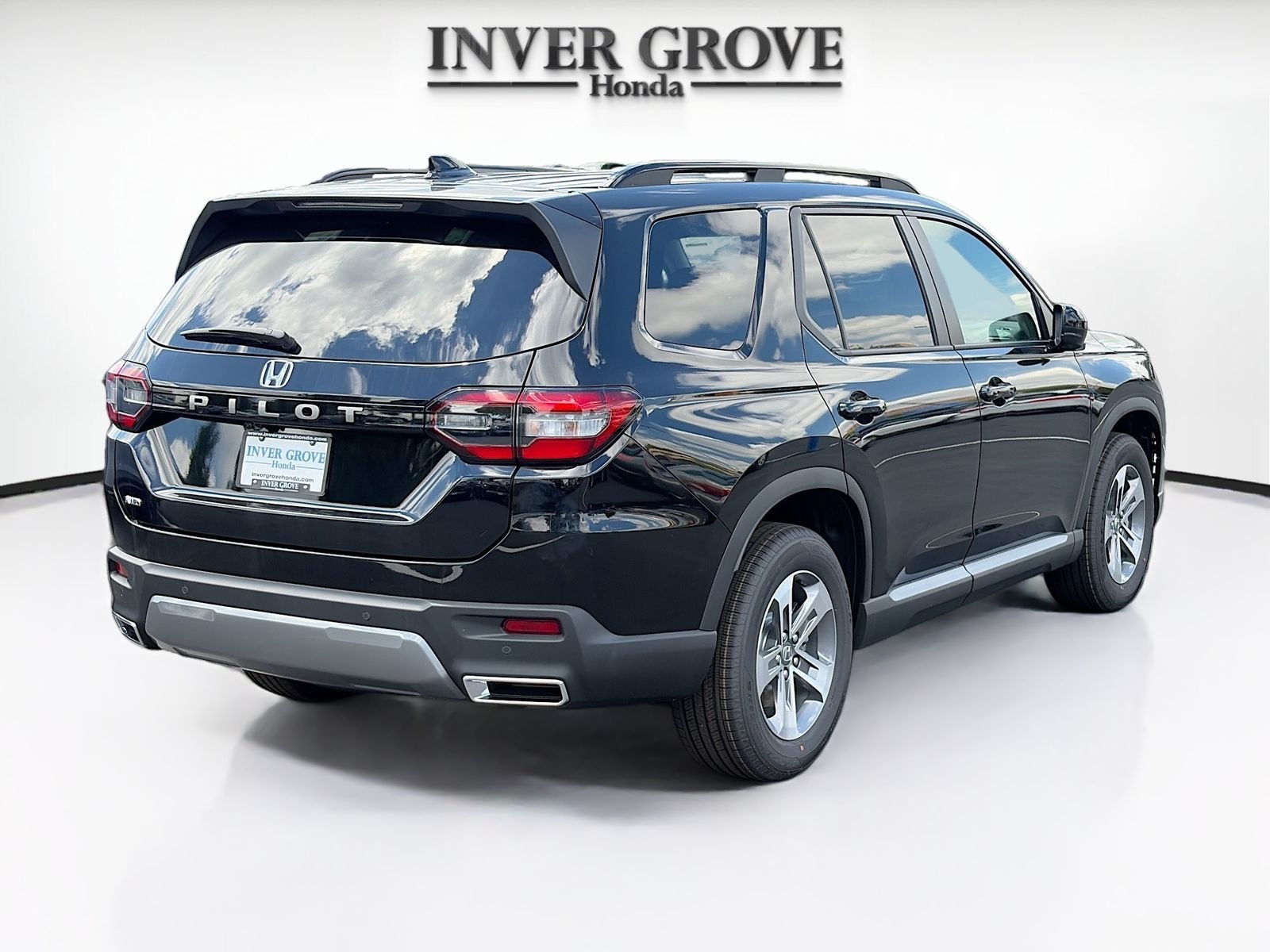 New 2026 Crystal Black Pearl Honda EX-L image 2