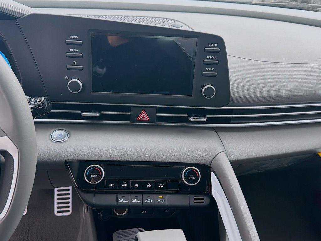 New 2026 Abyss Black Hyundai SEL Sport image 10
