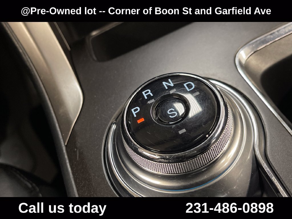 Used 2017 Black Ford SE image 26