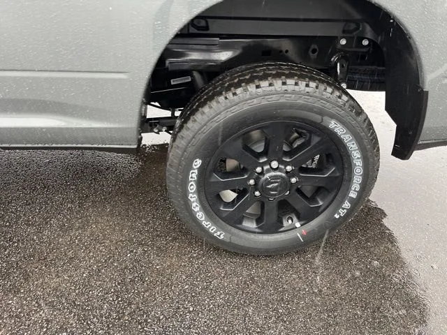 New 2026 Ceramic Gray Clear-Coat Exterior Paint RAM Laramie image 19