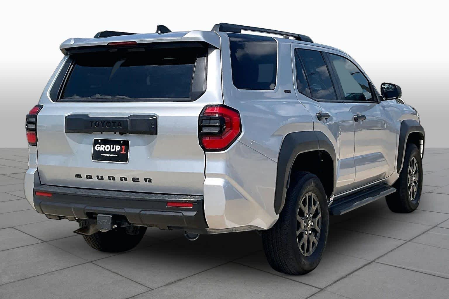 Used 2025 Cutting Edge Toyota SR5 image 13