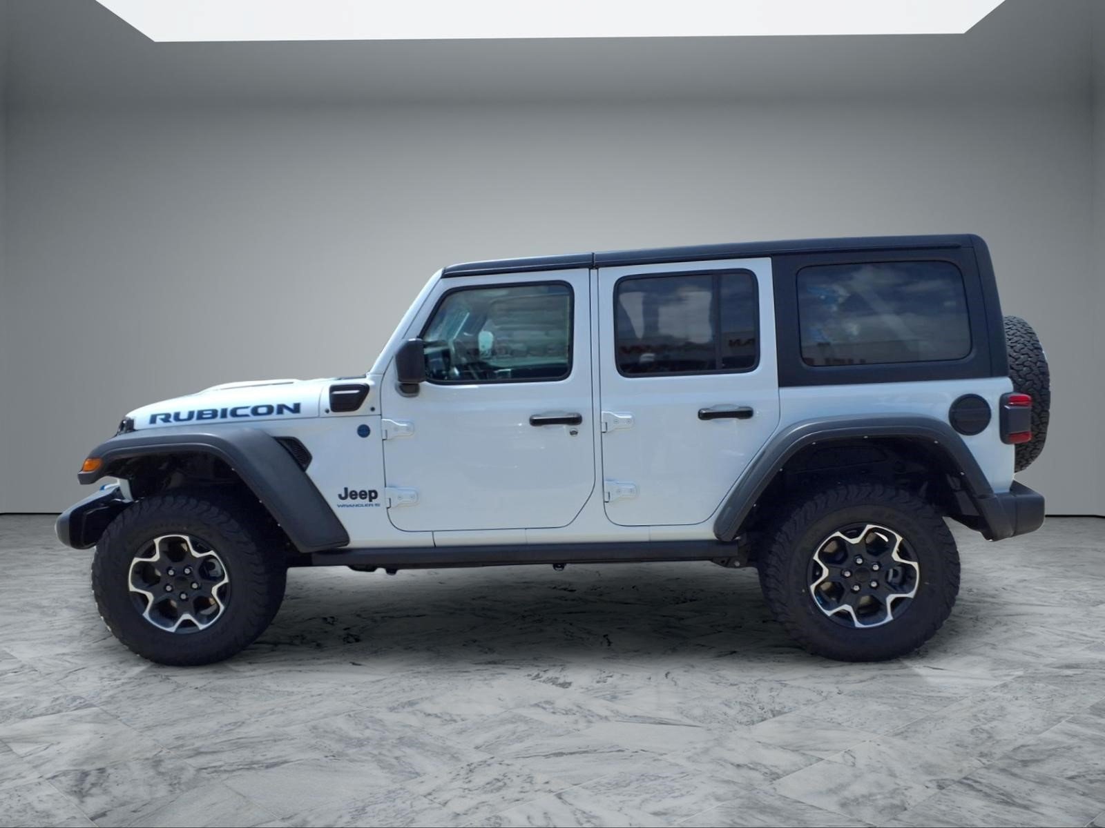 Used 2023 Bright White Clearcoat Jeep Rubicon image 4