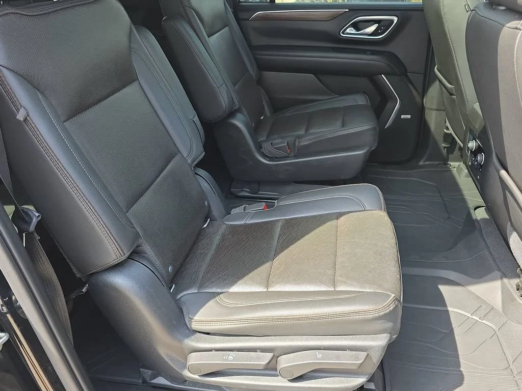 Used 2021 BLACK Chevrolet High Country image 28