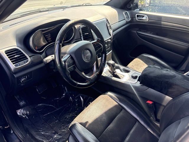 Used 2022 Black Jeep Laredo X image 8