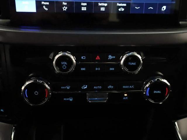 New 2026 Agate Black Metallic Ford XLT image 26